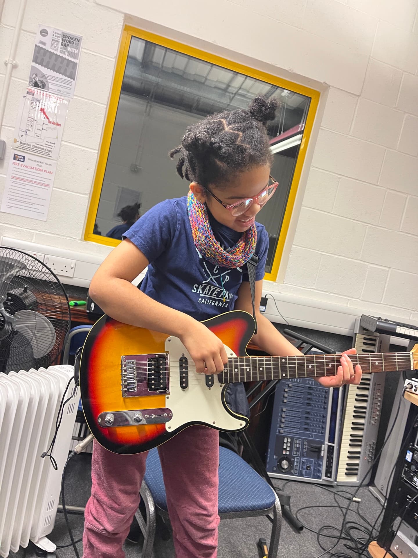 Guitar lesson at Kynda Learning, South London